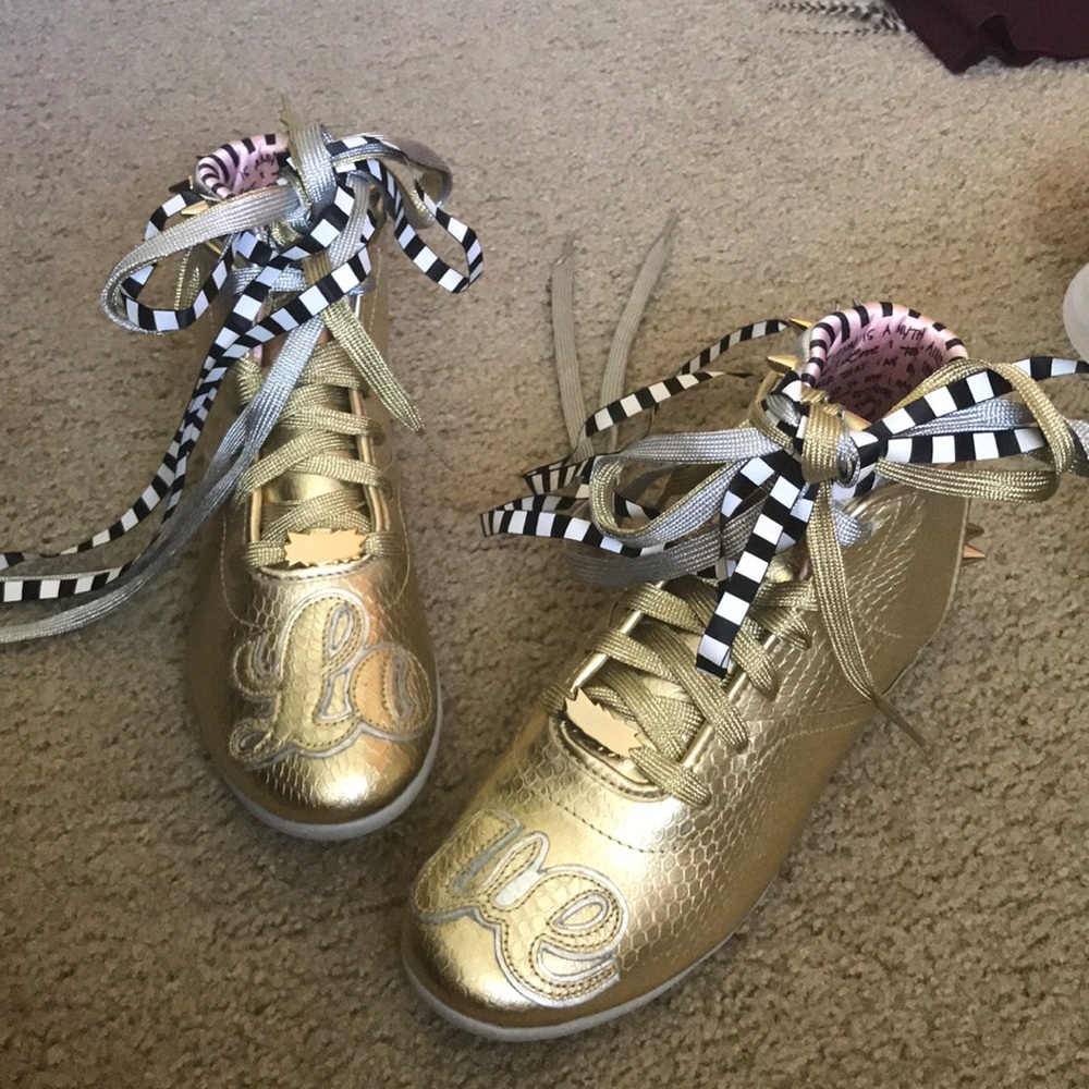 Melody Ehsani limited editions!!